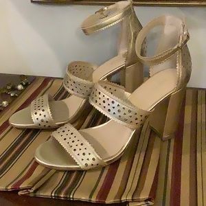 Botkier Gold Ankle Strap Heels Size 10 BRAND NEW